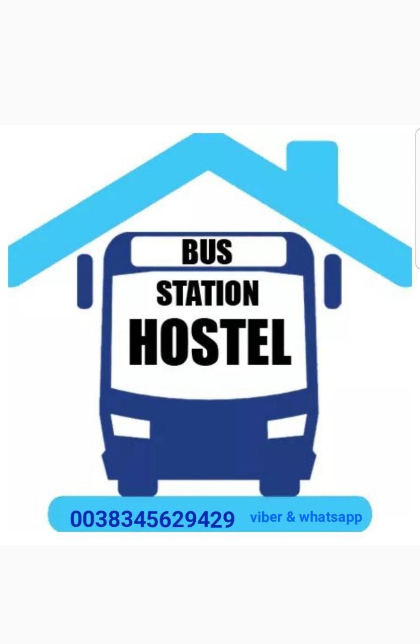 Bus Station Hostel Prishtine Bagian luar foto